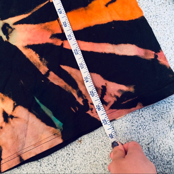 DIY reverse tie dye tee - Picture 4 of 4